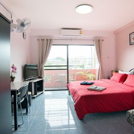 Pattaya Holiday Lodge Dış mekan fotoğraf